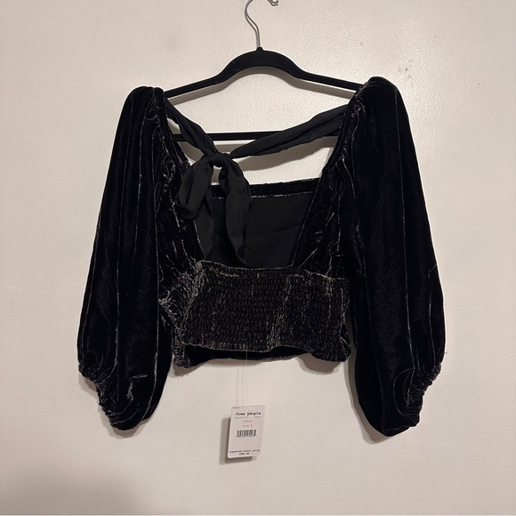 Free People Marie Velvet Puff Sleeve Open Tie Back Top Black size small - Picture 6 of 7